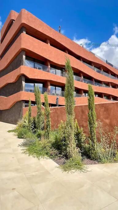 Resort Y Piscina Junto A La City Murcia Exterior foto